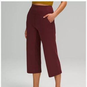 Lululemon Align Super High Rise Wide Leg Crop 23” Size 4